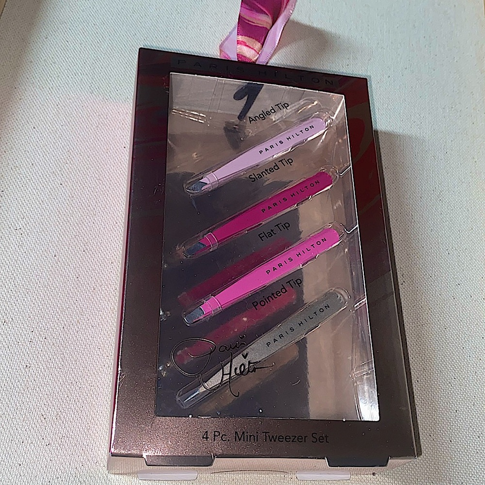 Paris Hitlton | 4 piece Mini Tweezer Set | NWT | 3 shades of Pink - 1 silver